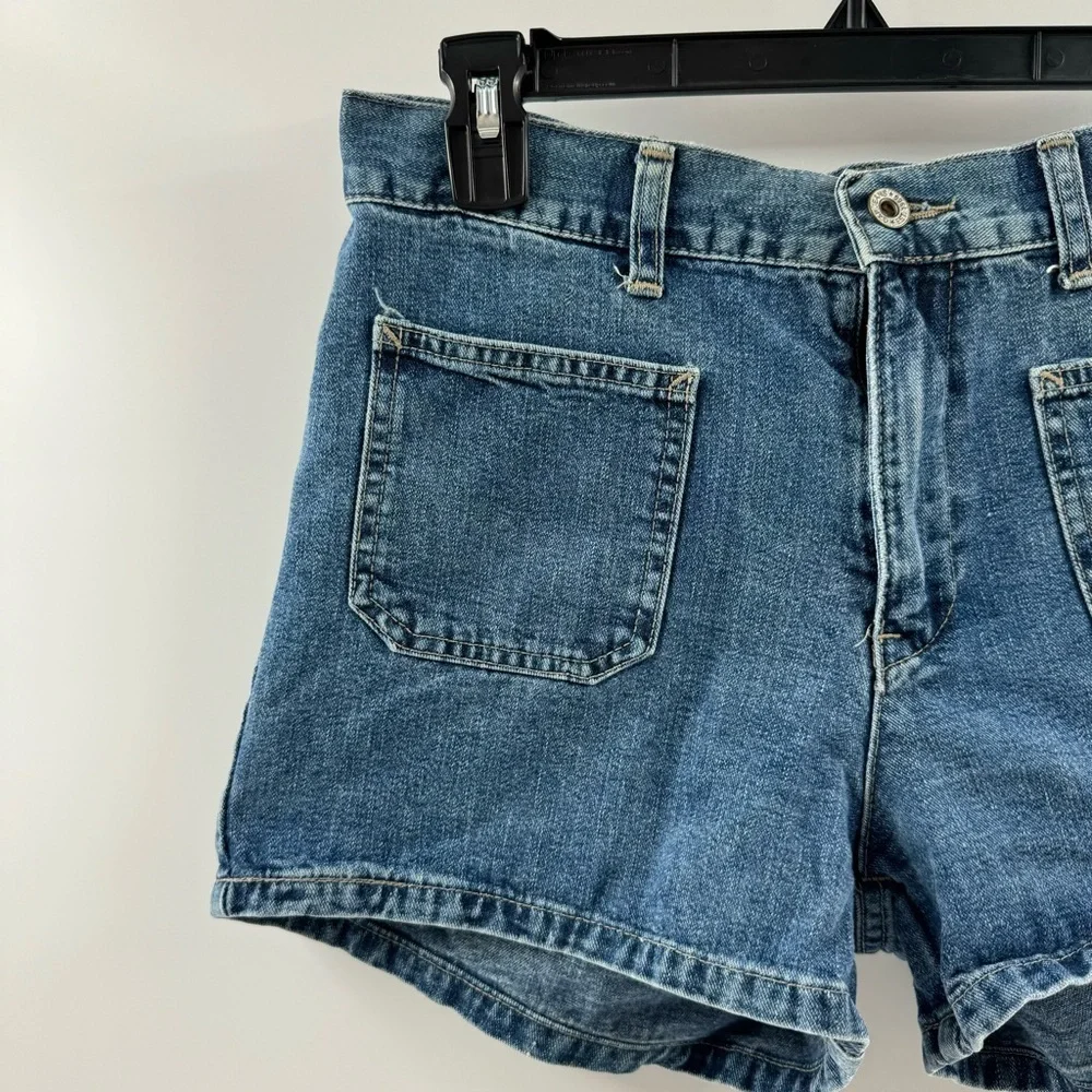 Vintage GAP High-Rise Denim Shorts – Size 6 - Picture 2 of 5